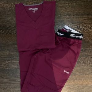 Grey’ Anatomy Scrub Set!!